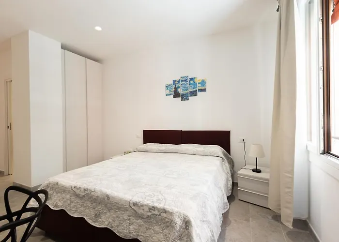 Goito 4, By Short Holidays * Bologna