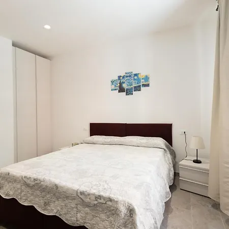 Goito 4, By Short Holidays * بولونيا