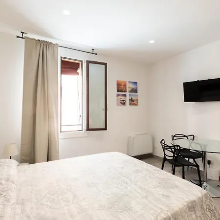 Goito 4, By Short Holidays شقة بولونيا