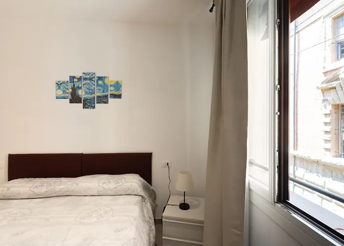 Goito 4, By Short Holidays شقة *