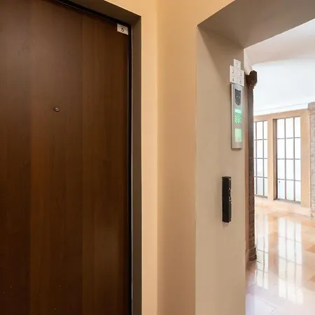 Goito 4, By Short Holidays Lägenhet *